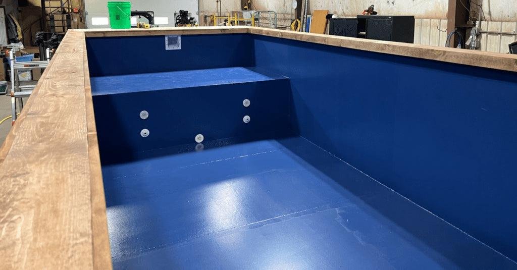 Piscina contenedor de 20 pies con terraza y nevera integrada
